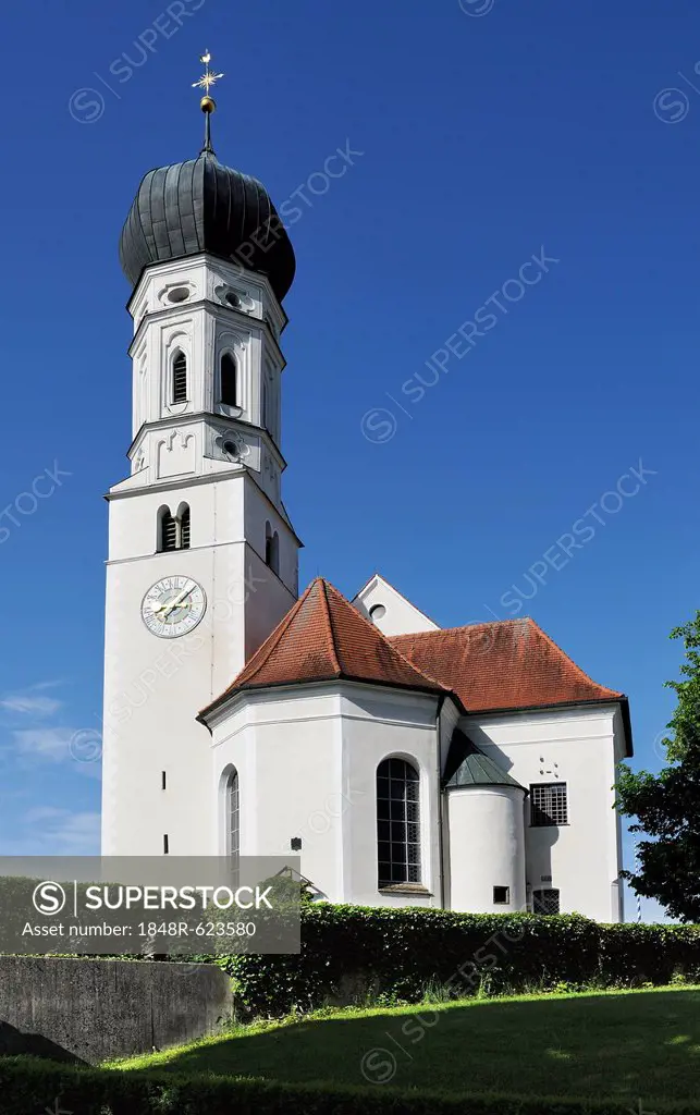 St. Laurentius church in Paehl, alpine foothills, Five Lakes region, Pfaffenwinkel region, Upper Bavaria, Germany, Europe, PublicGround
