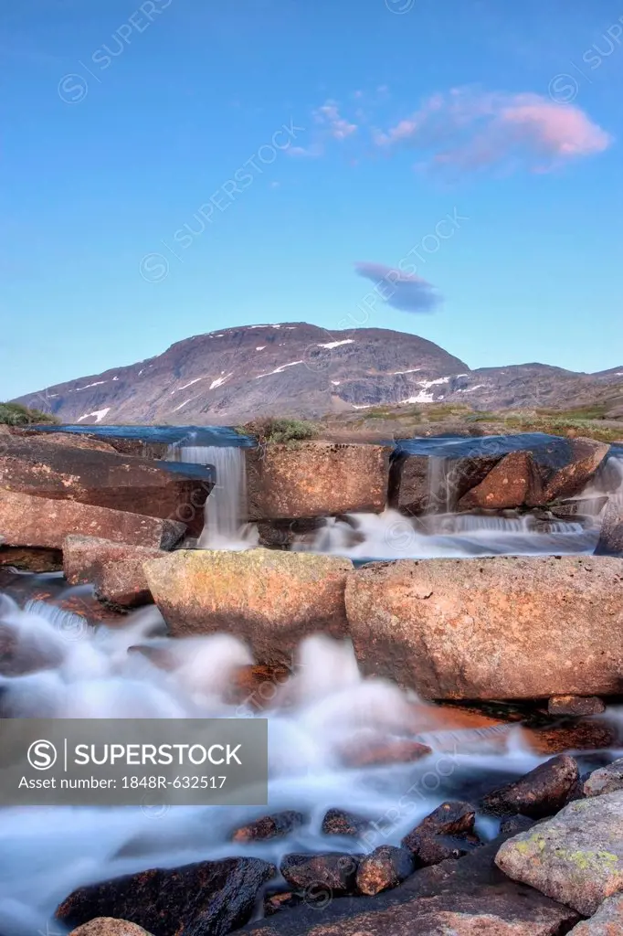 Stream and Rágotjåhkkå, Ragotjahkka massiv in Rago National Park, Nordland county, Norway, Scandinavia, Europe