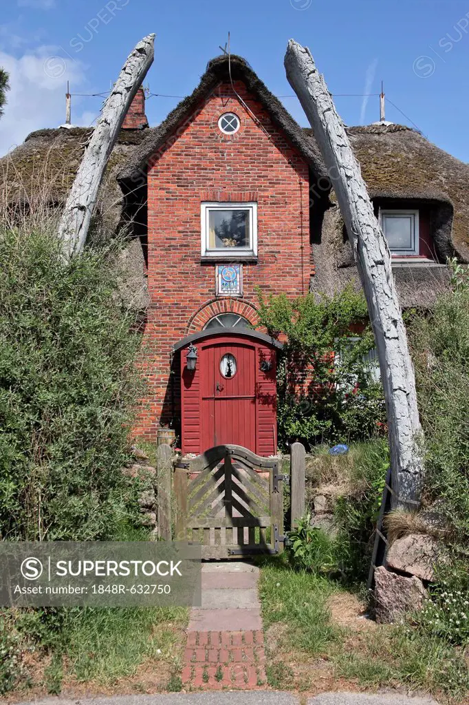 Entrance of a Frisian house on Sylt island, Schleswig-Holstein, Germany, Europe