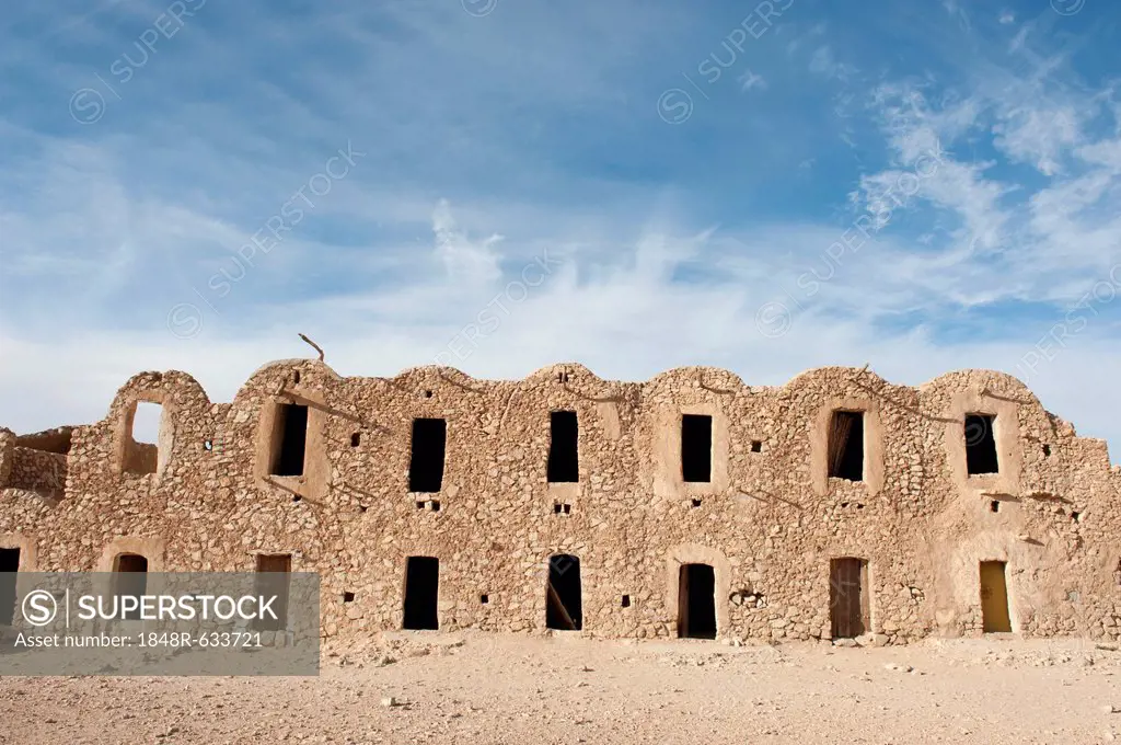Multi-level barn constructed with barrel vaults, Ghorfa, Ksar Fercha, Southern Tunisia, Tunisia, Maghreb, North Africa, Africa