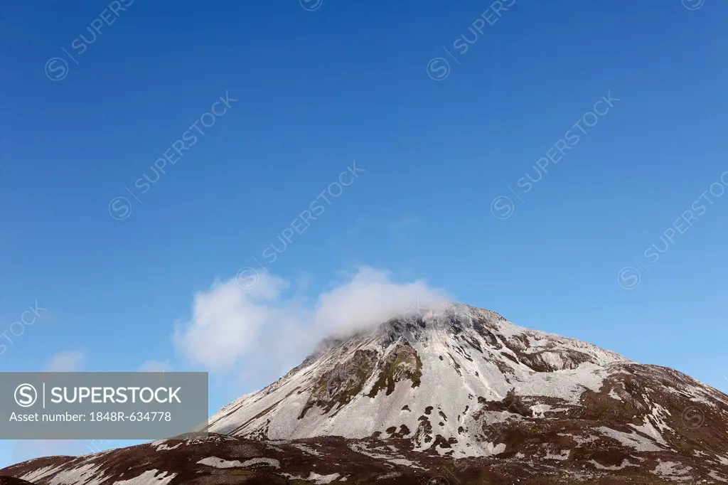 Mount Errigal, Glenveagh National Park, County Donegal, Ireland, British Isles, Europe