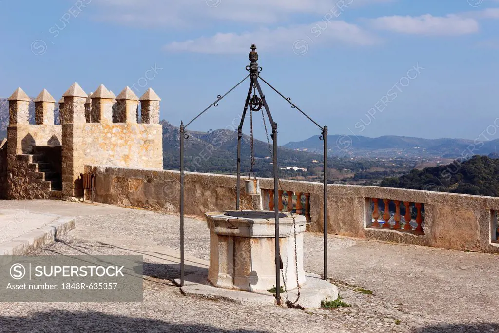 Fountain in the castle, Arta, Majorca, Balearic Islands, Spain, Europe