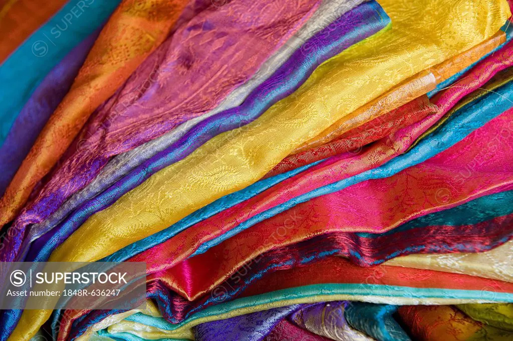 Benares silk fabrics, Varanasi, Uttar Pradesh, India, Asia