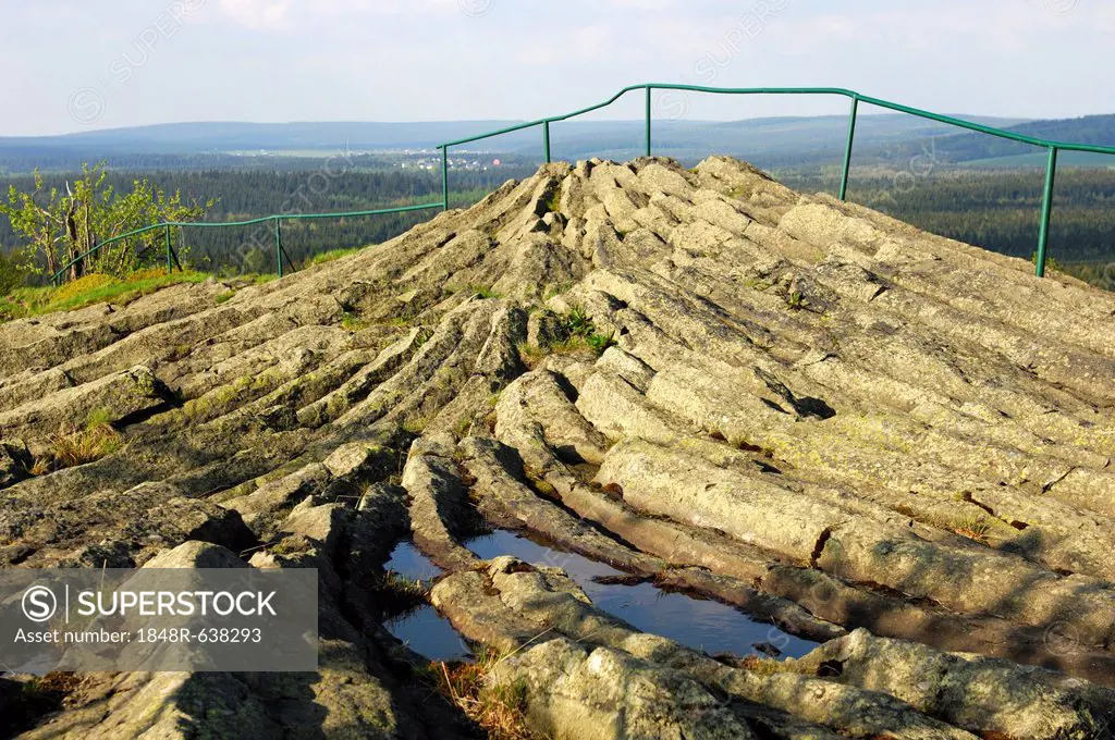 Basalt outcrop with horizontal basalt columns, Geotop Hirtstein, Erzgebirge, Saxony, Germany, Europe
