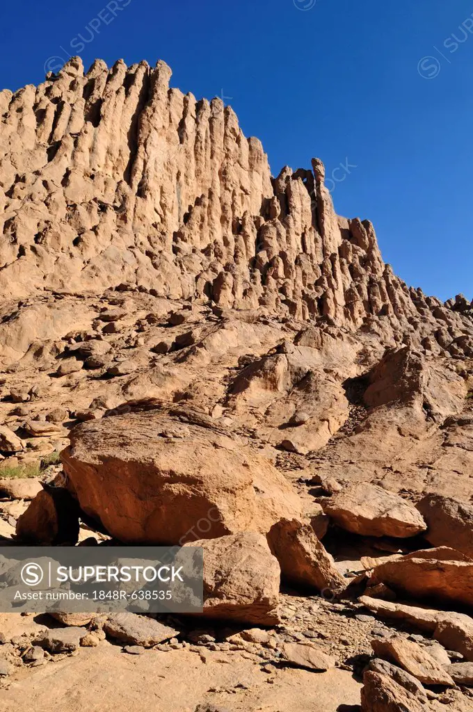 Granite landscape at Atakor, Hoggar, Ahaggar Mountains, Wilaya Tamanrasset, Algeria, Sahara, North Africa
