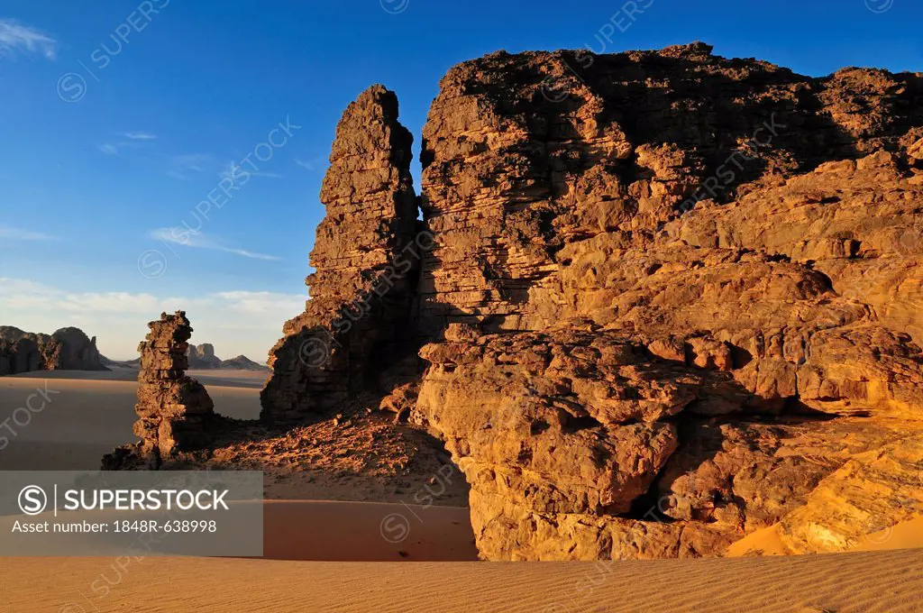 Sandstone rock formation at Tikobaouine, Tassili n'Ajjer National Park, Unesco World Heritage Site, Wilaya Illizi, Algeria, Sahara, North Africa