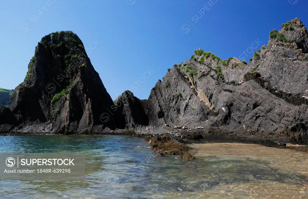 Rock formation, Atlantic coast near Ondarroa, Basque Country, northern Spain, Spain, Europe