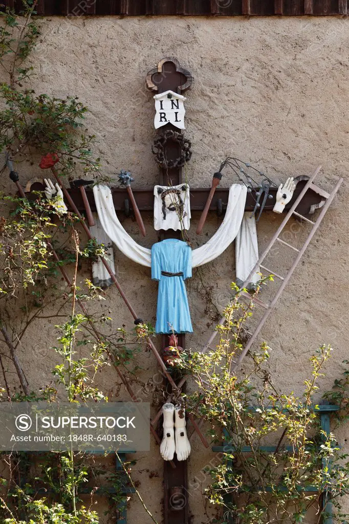 Crucifix, Tuechersfeld, Puettlachtal, Franconian Switzerland, Upper Franconia, Franconia, Bavaria, Germany, Europe