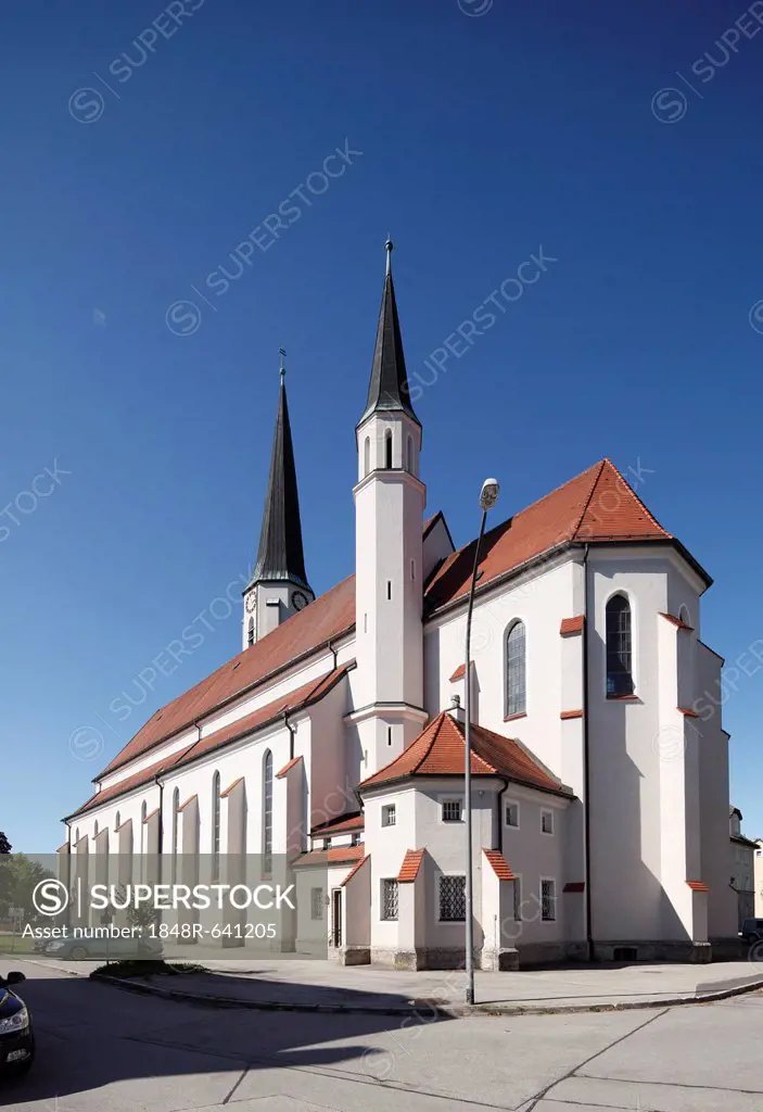Parish church of St. Rupert, also known as Rupertuskirche, Freilassing, Rupertiwinkel, Upper Bavaria, Bavaria, Germany, Europe, PublicGround