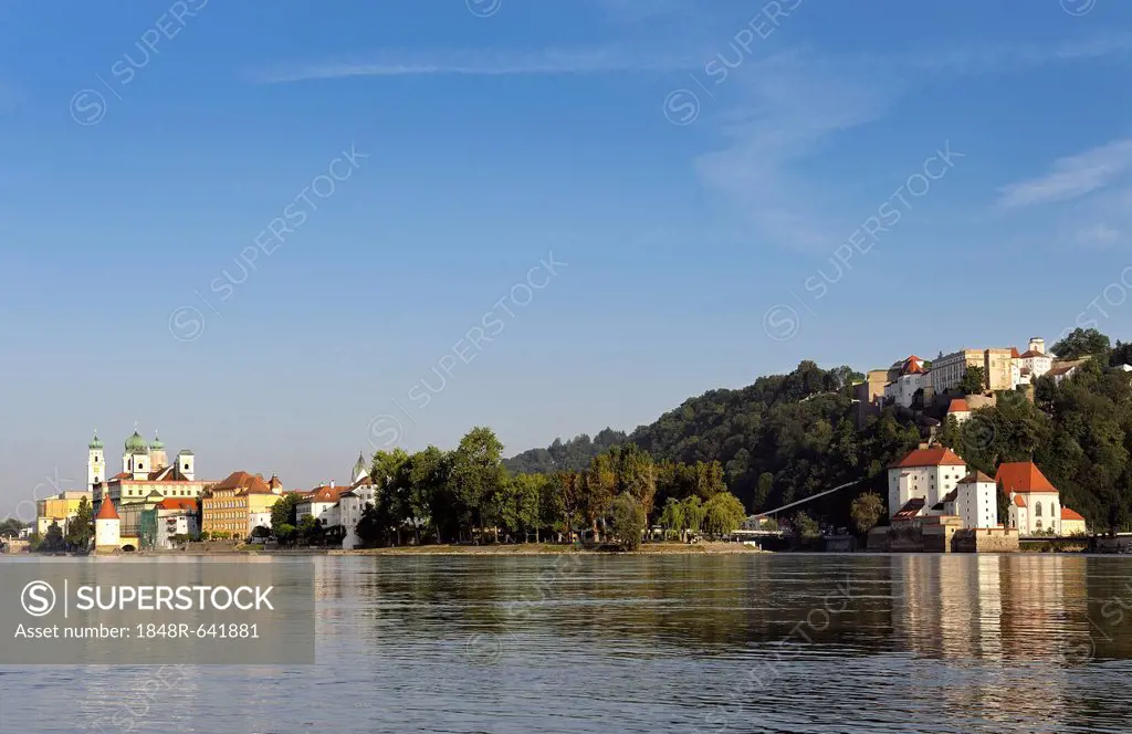Dreifluesseeck, Three-River-Corner, the confluence of the Danube, Inn and Ilz rivers, St. Stephen's Cathedral, Veste Oberhaus fortress and Veste Niede...