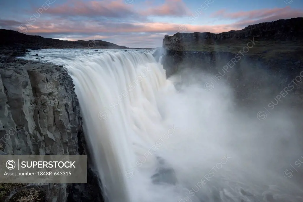 Dettifoss waterfall on the Joekulsá á Fjoellum river, Norðurland eystra region, or north-east region, Iceland, Europe