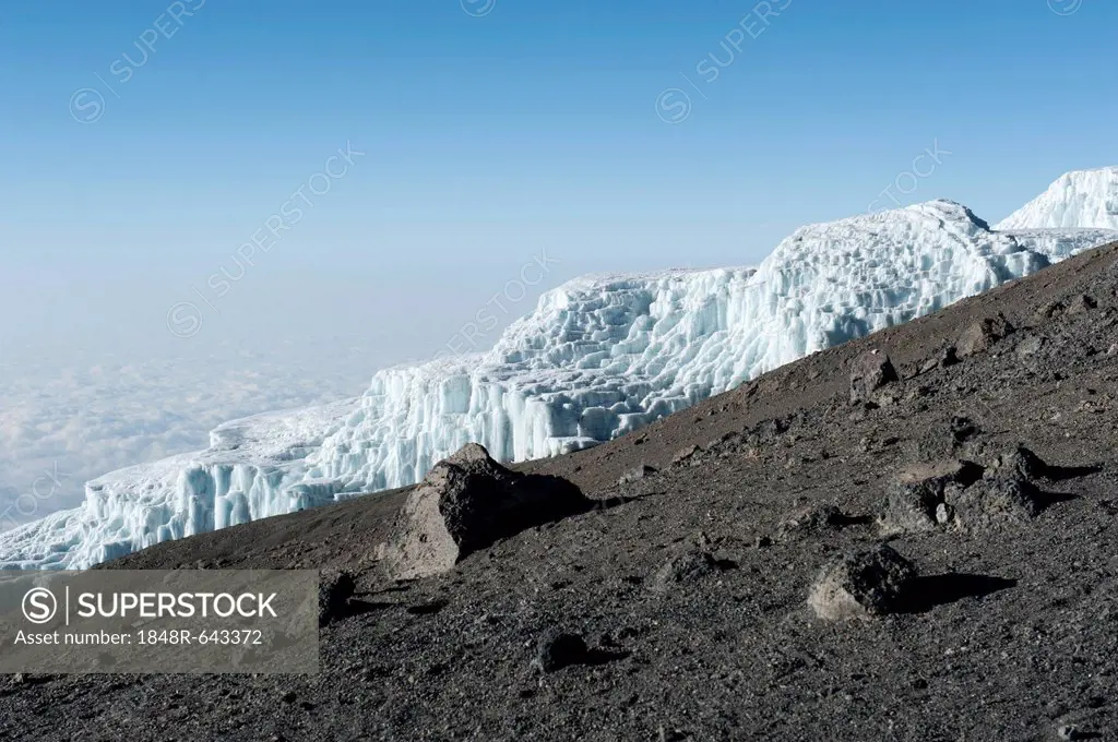 Ice, Rebmann Glacier on the crater rim of Kibo, summit of Uhuru Peak, extinct volcano, Mount Kilimanjaro National Park, Marangu Route, Tanzania, East ...