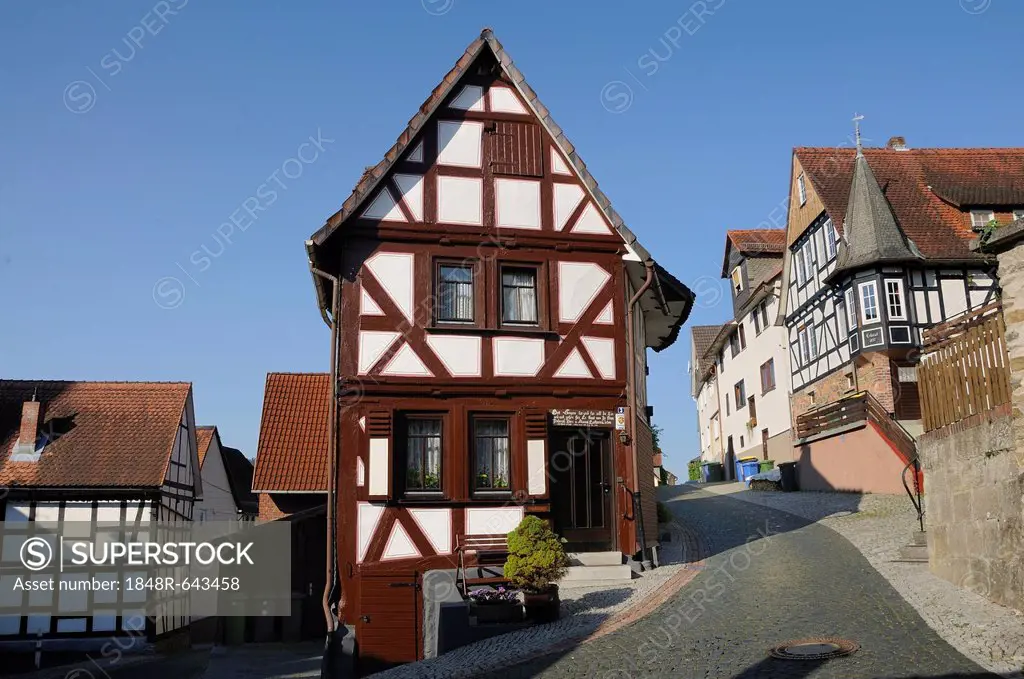 Narrow half-timbered building and site at the former city gate Neue Pforte, Biedenkopf, Hinterland, district of Marburg-Biedenkopf, Hesse, Germany, Eu...