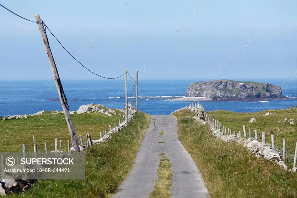 Country road, Isle of Doagh, Inishowen Peninsula, County Donegal, Ireland, British Isles, Europe