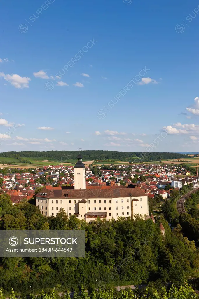View towards Schloss Horneck Castle, Castle of the Teutonic Order, and Gundelsheim, Odenwald, Baden-Wuerttemberg, Germany, Europe, PublicGround