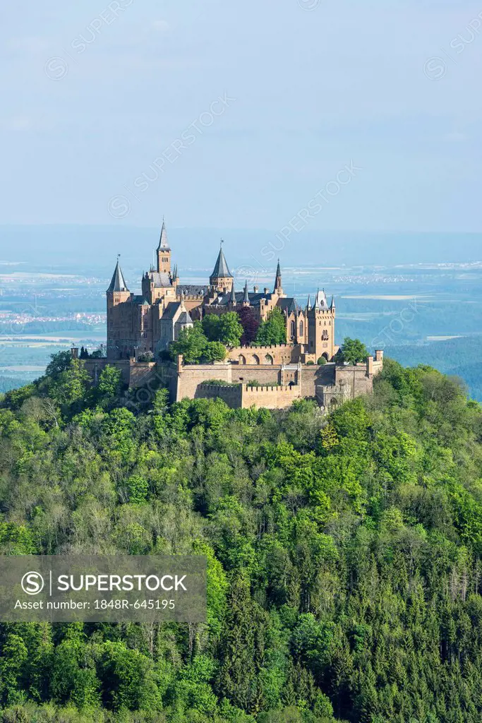 Burg Hohenzollern Castle, Zollernalbkreis district, Baden-Wuerttemberg, Germany, Europe