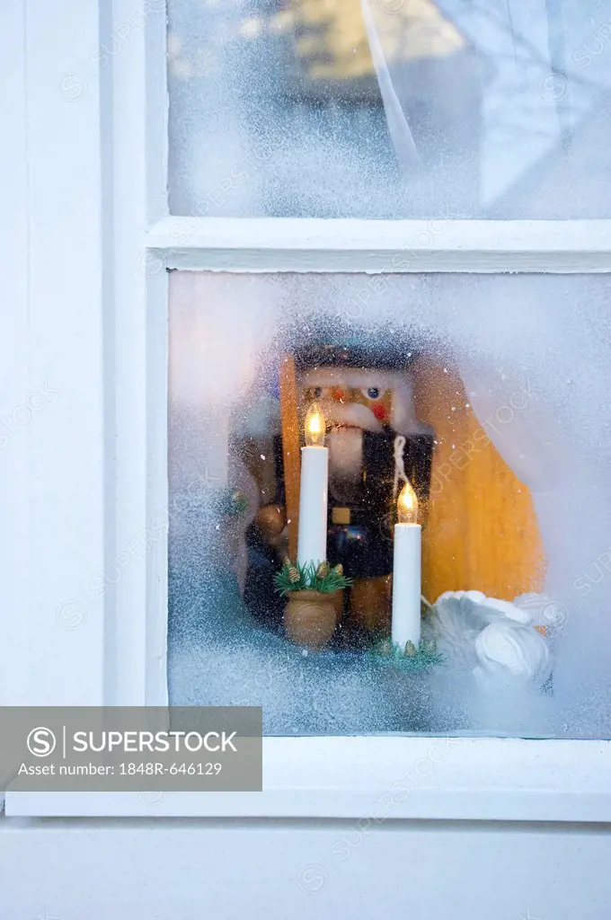 Window with Christmas decoration
