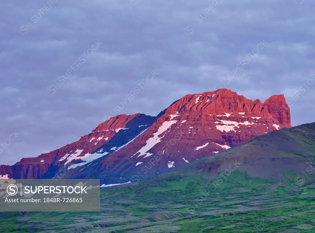 Dyrfjoell massif in the morning light, Bakkagerði, Iceland, Europe