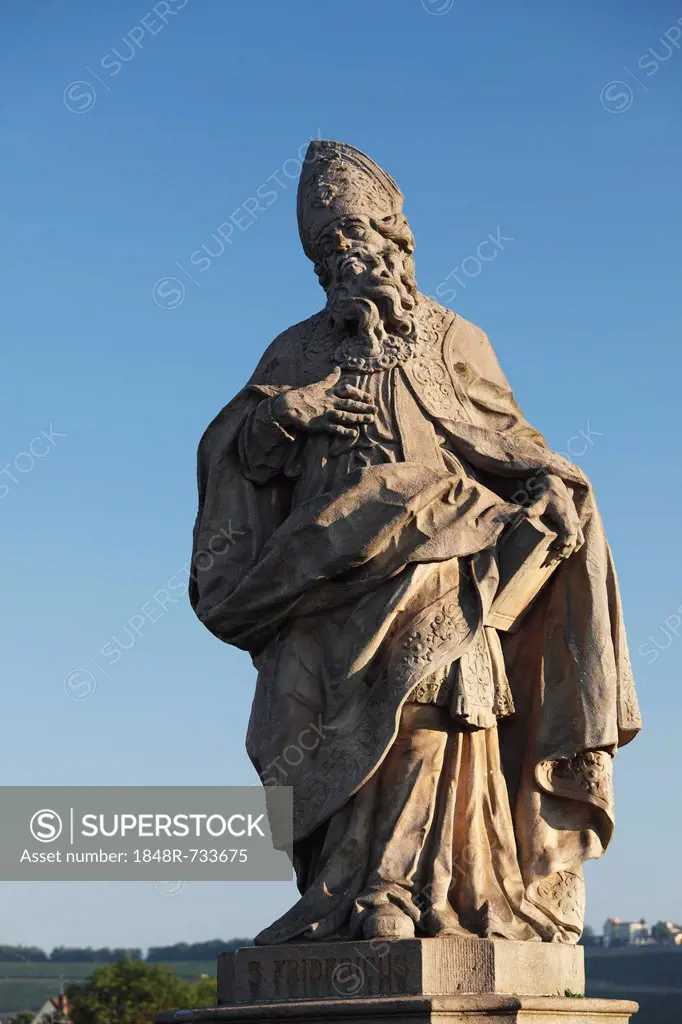 Statue of St. Frederick, Alte Mainbruecke bridge, Wuerzburg, Lower Franconia, Franconia, Bavaria, Germany, Europe, PublicGround