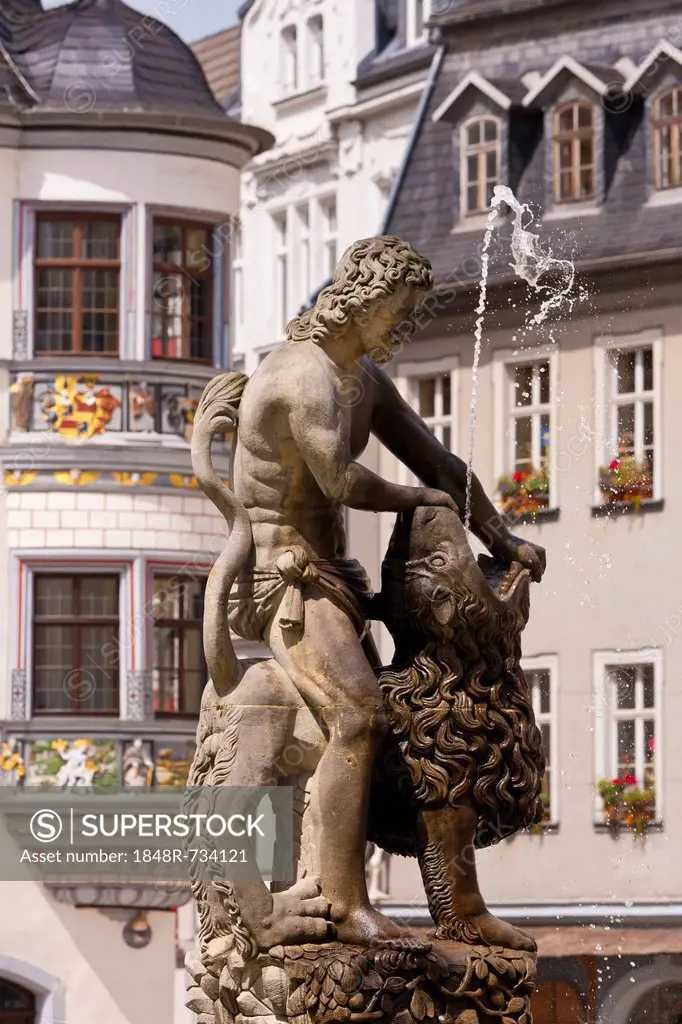 Samson fountain on Geraer Markt marketplace, Gera, Thuringia, Germany, Europe