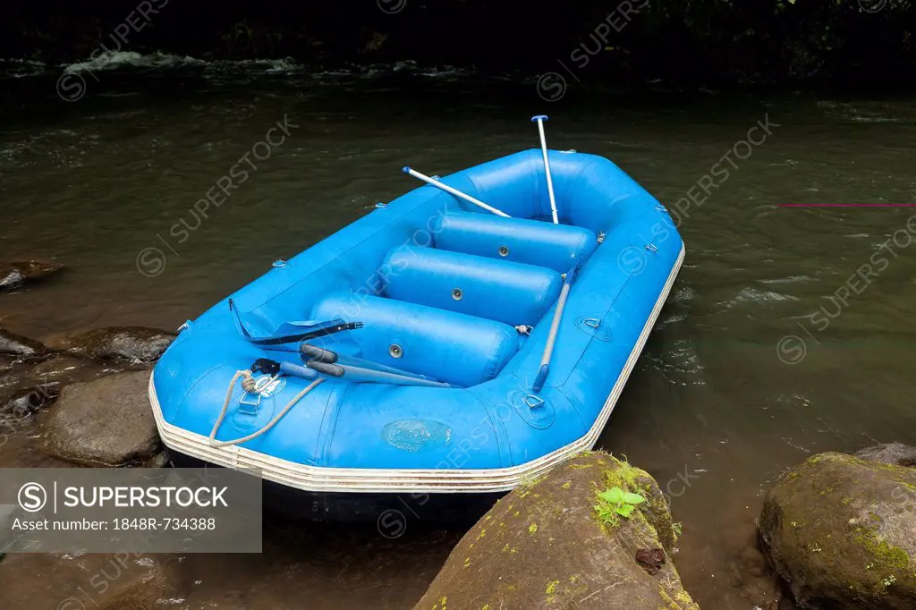 Raft on the Ayung River, central Bali, Bali, Indonesia, Southeast Asia, Asia