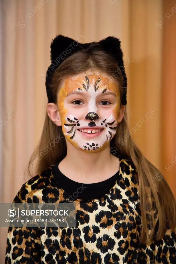 Girl, 8 years old, dressed up as a cat, carnival, Germany, Europe