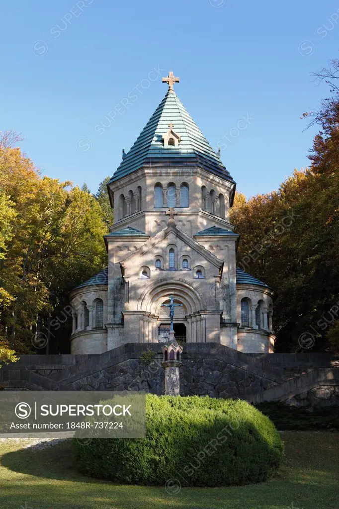 Byzantine-Romanesque votive chapel, Memorial Chapel St. Ludwig to commemorate King Ludwig II near Berg on Lake Starnberger See, Fuenfseenland area, Up...
