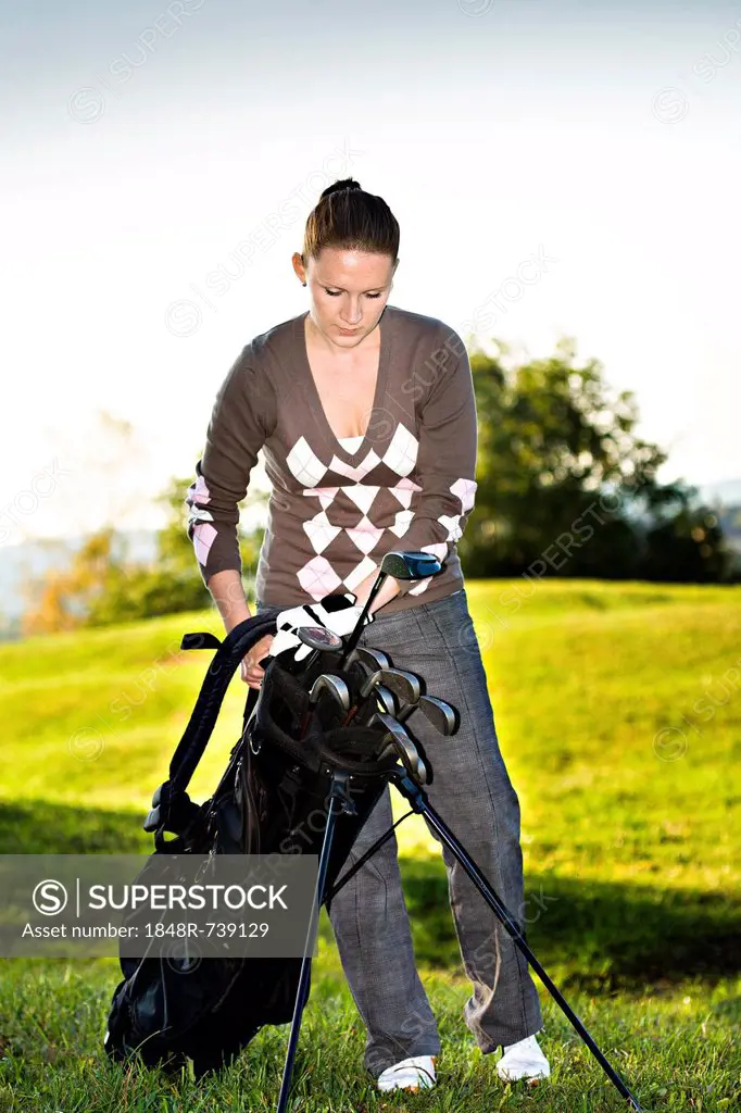 Golfer playing Crossgolf, X-Golf or Urban Golf