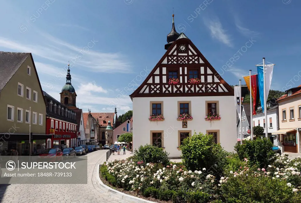 The old town hall and the parish church on Marktplatz square, Pegnitz, Little Switzerland, Upper Franconia, Franconia, Bavaria, Germany, Europe, Publi...
