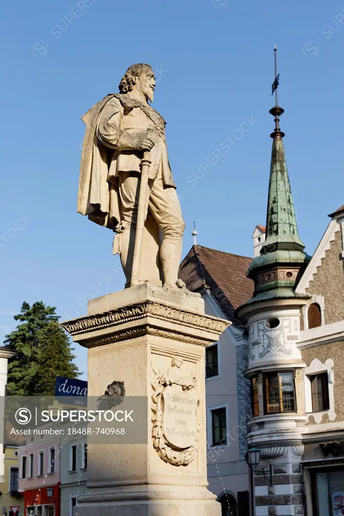 Meggauerbrunnen fountain, built in honor of Count Leonhard Helfrich Meggau, Grein, Muehlviertel region, Upper Austria, Austria, Europe, PublicGround