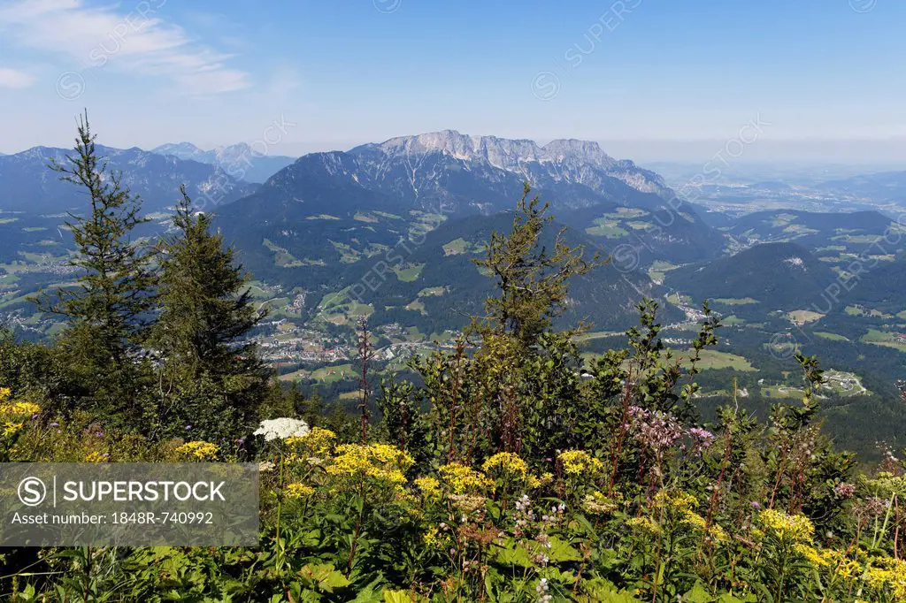 View from Kehlstein Mountain towards Untersberg, right Salzachtal, Berchtesgaden, Berchtesgaden Alps, Upper Bavaria, Bavaria, Germany, Europe