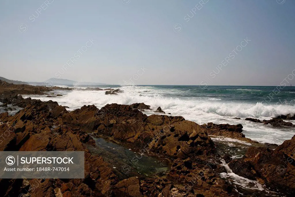 Rock formations on the rocky coast, Atlantic coast near Saint-Jean-de-Luz, Donibane Lohizune in Basque, Aquitaine region, department of Pyrénées-Atlan...