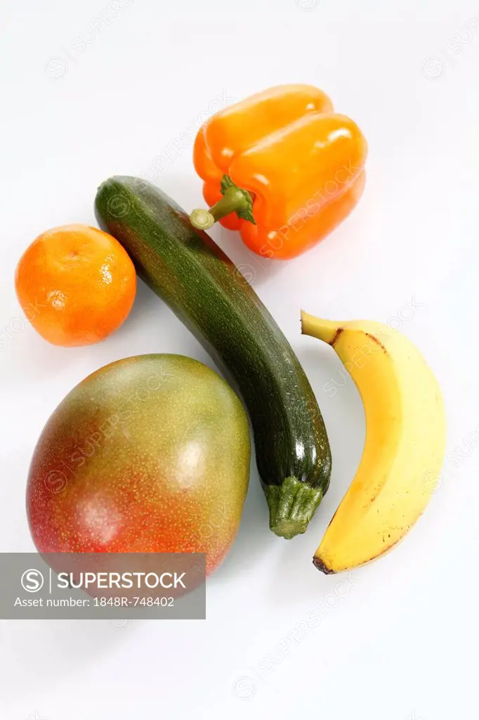Banana, mango, bell pepper, tangerine and courgette