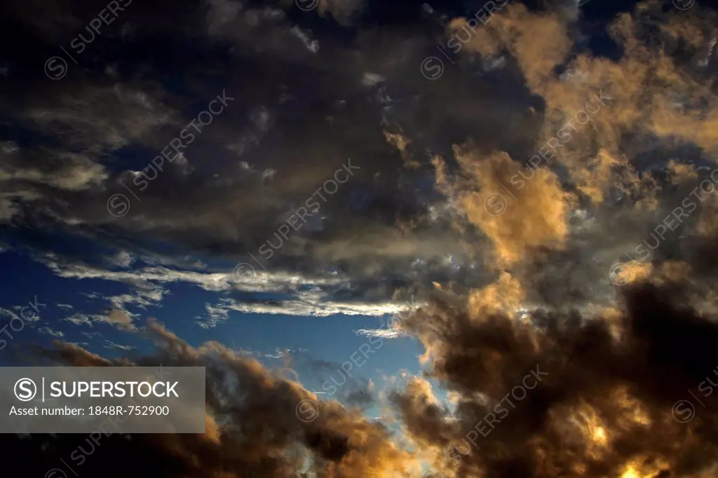 Sky with clouds, moody atmosphere