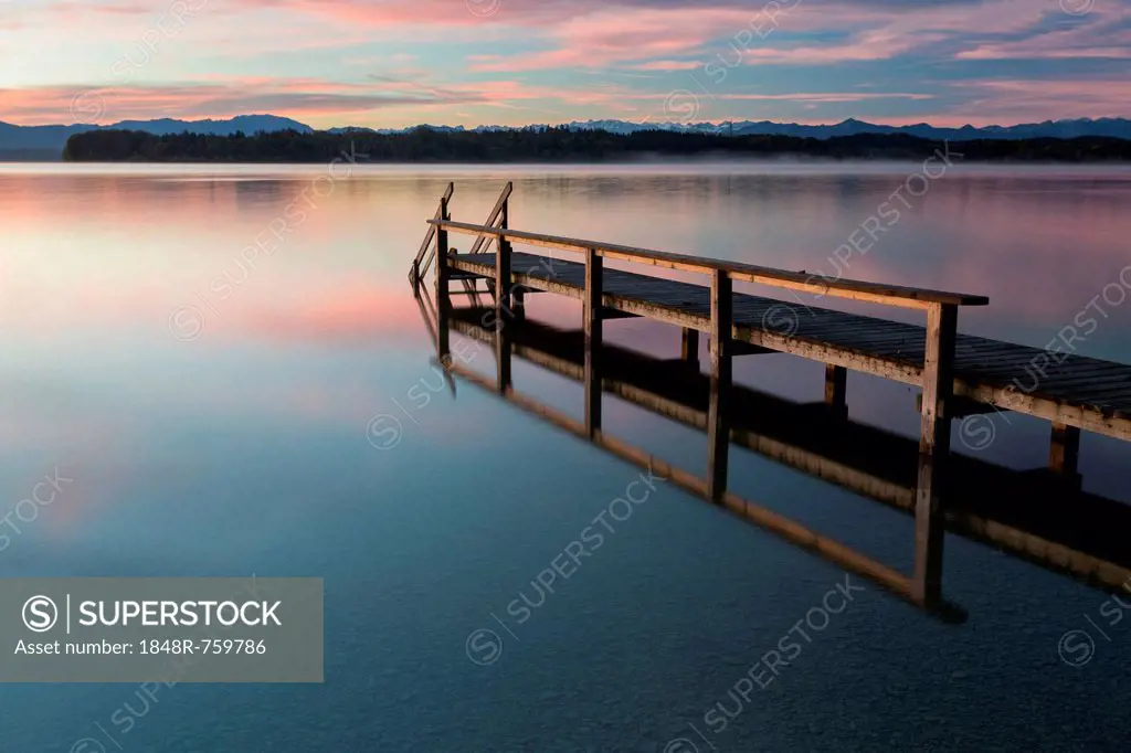 Early morning mood, jetty at Lake Starnberg near Tutzing, Bavaria, Germany, Europe, PublicGround