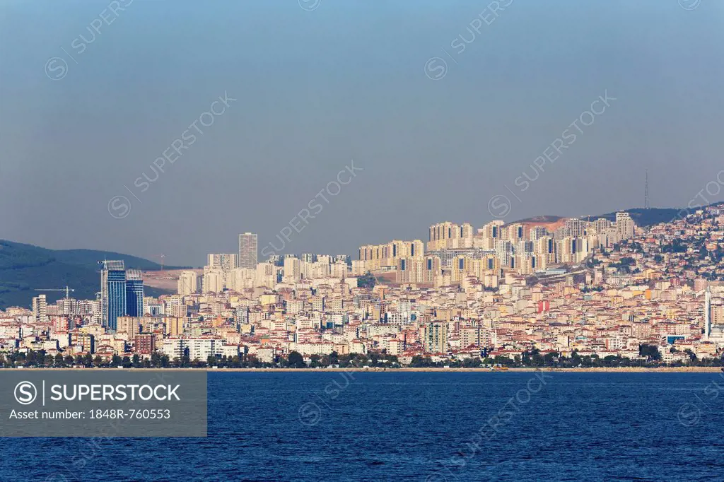 Asian part of Istanbul seen from the Marmara Sea, Istanbul, Asian side, Istanbul Province, Turkey