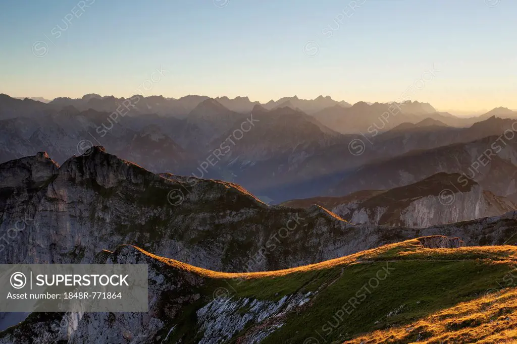 Dalfazer Joch ridge from Mount Hochiss in the Rofan massif, Rofan, Tyrol, Austria, Brandenberg Alps, Rofan, Tyrol, Austria