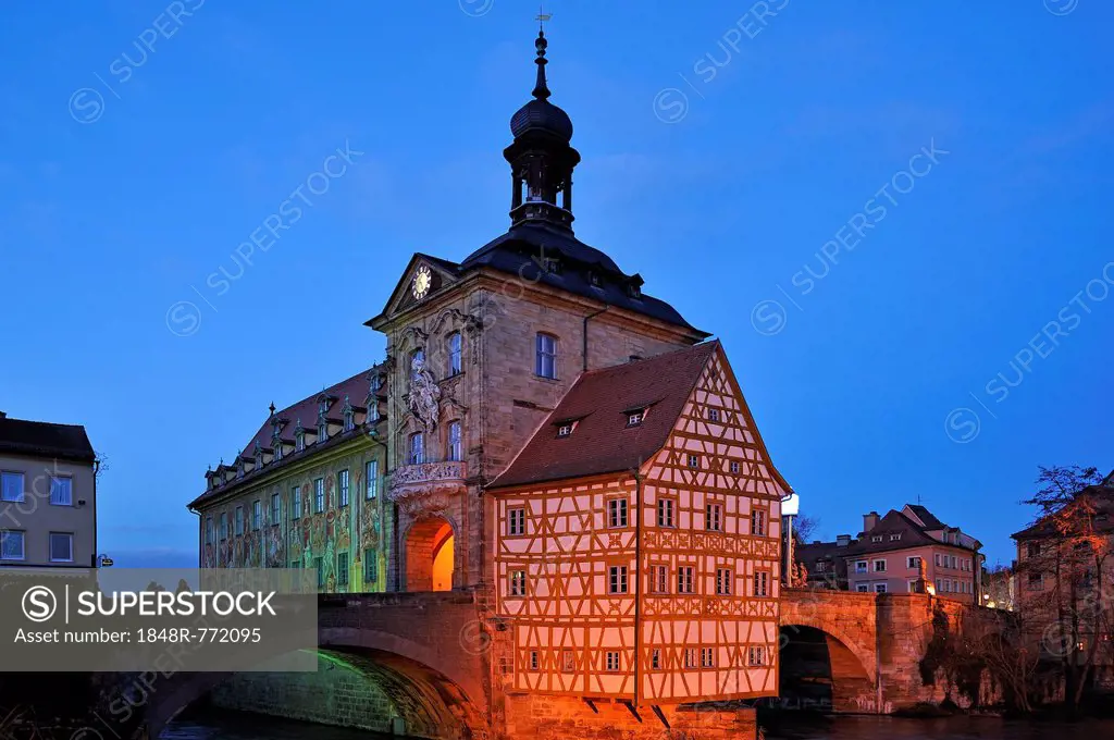 Old Town Hall at dusk, built from 1461-1467 in its present form in the Regnitz River, Obere Bruecke bridge to the right and left, Obere Brücke 1, Alts...