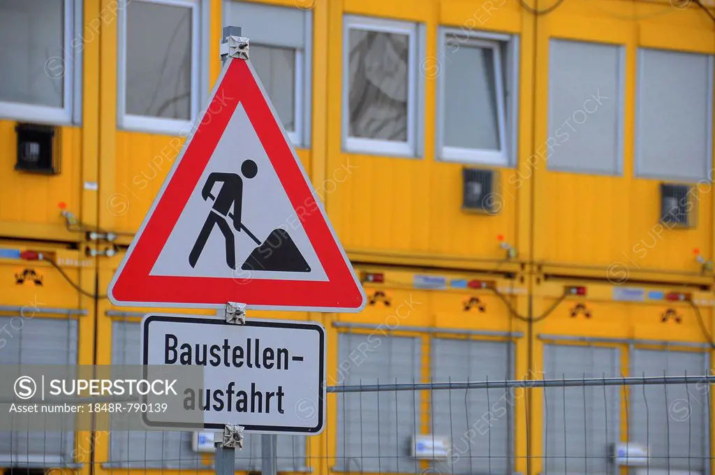 Construction site sign, construction site exit, Hafen, Harburg, Hamburg, Germany