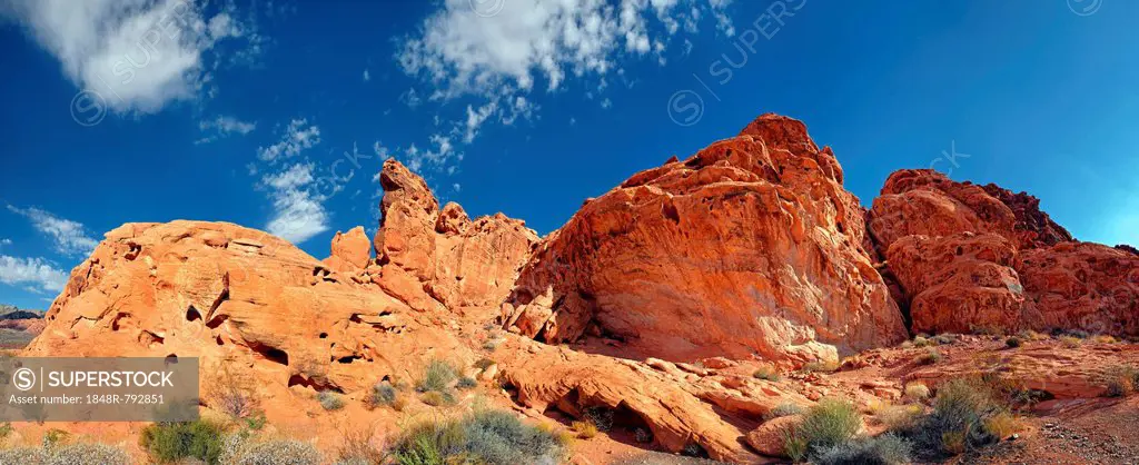 Red sandstone formations, panoramic view at The Cabins, Valley of Fire, Nevada, United States