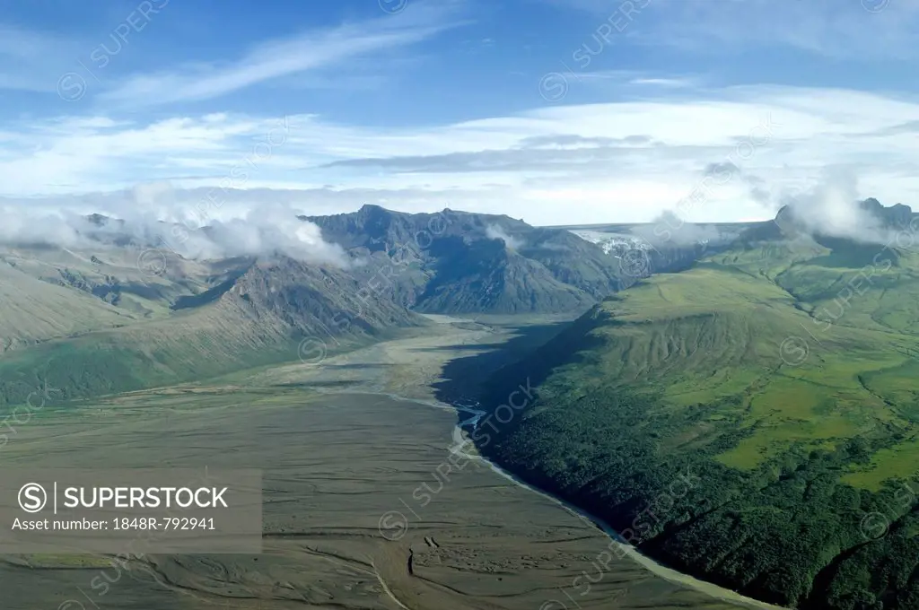 Aerial view, Skaftafell National Park and the Morsárdalur valley, Southern Region, Iceland