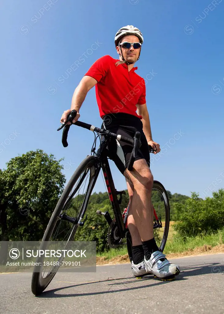 Cyclist, 44 years, with a racing cycle, Winterbach, Baden-Württemberg, Germany
