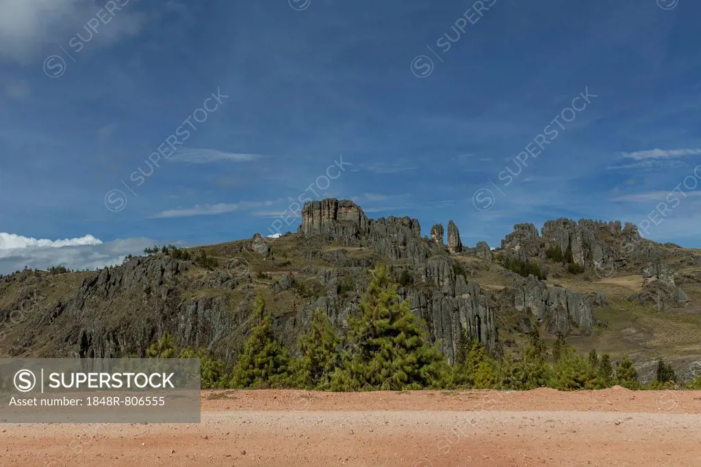 Cerro los Frailones o Cerro del Castillo rocks, Cumbemajo, Cajamarca, Peru, South America