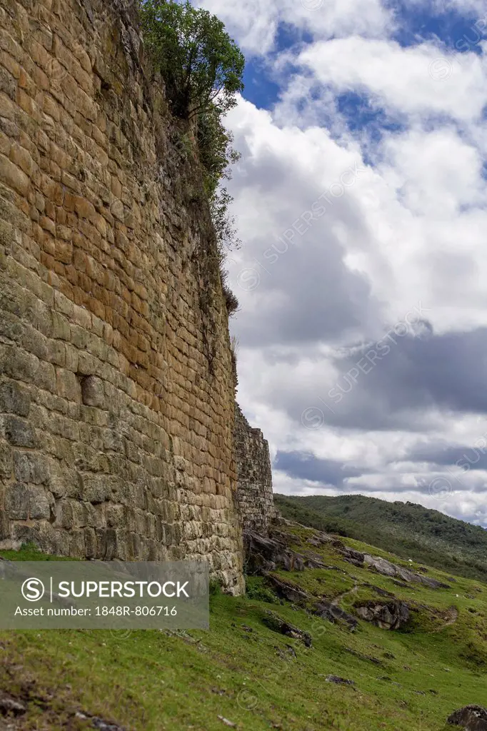 Walls of the Fortress of Kuelap near Tingo, Chachapoyas, Amazonas, Peru, South America