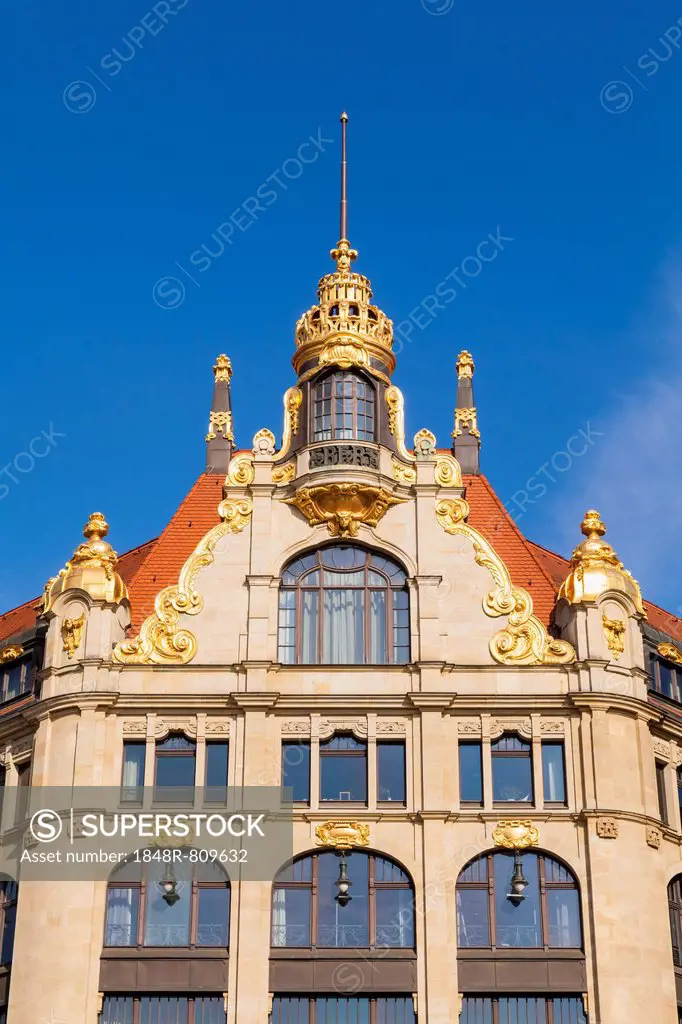 Gilded facade, Art Nouveau, former Topaz fashion house, now a branch of Commerzbank, Leipzig, Saxony, Germany