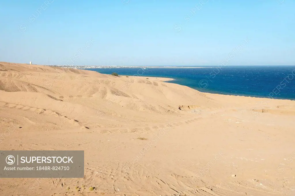 Desert landscape, Red Sea, Dahab, Sinai Peninsula, Egypt