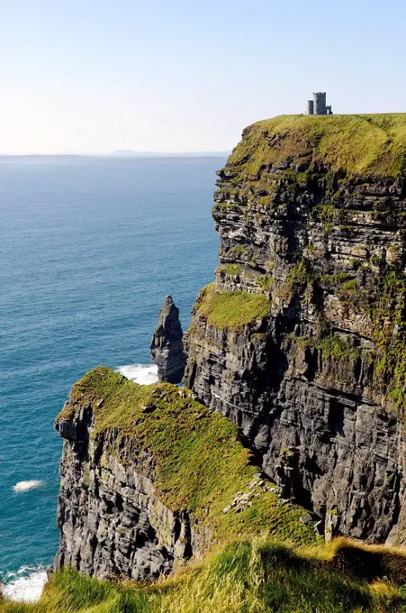 O'Briens Tower, Cliffs of Moher, County Clare, Ireland, Europe