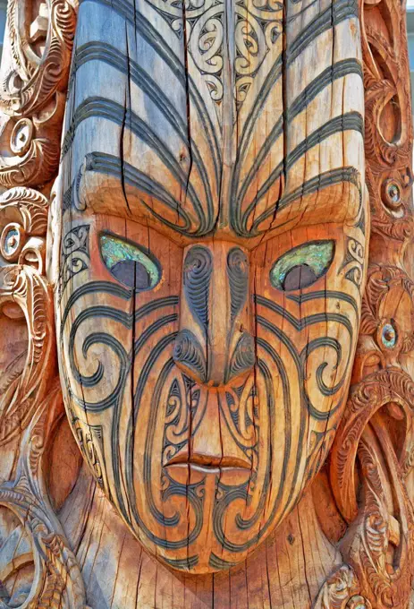 Maori totem, living Maori cultural centre Te Puia, Rotorua, Whakarewarewa Valley, New Zealand