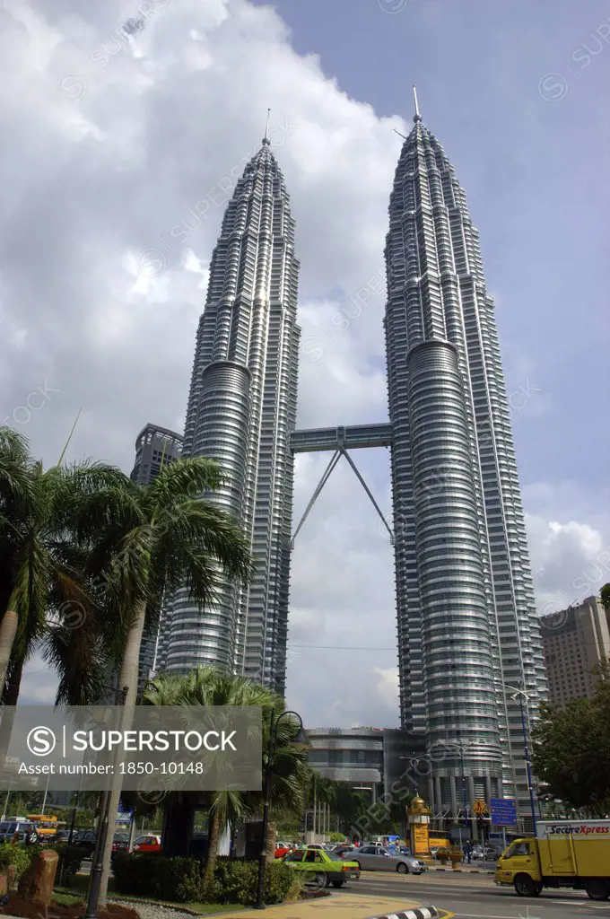 Malaysia, Kuala Lumpur, Angled View Looking Up At The Petronas Twin Towers