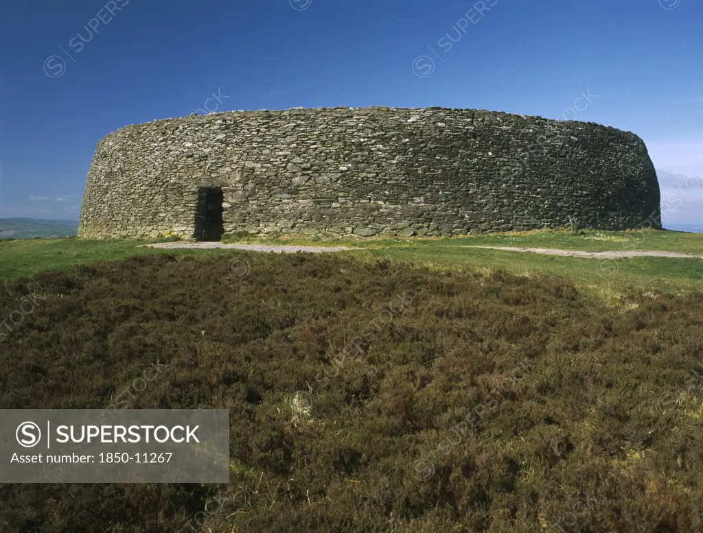 Ireland, County Donegal, Grianan Of Aileach, Circular Fort Believed To Have Been Originally Built As A Pagan Temple Circa 5Th Century Bc